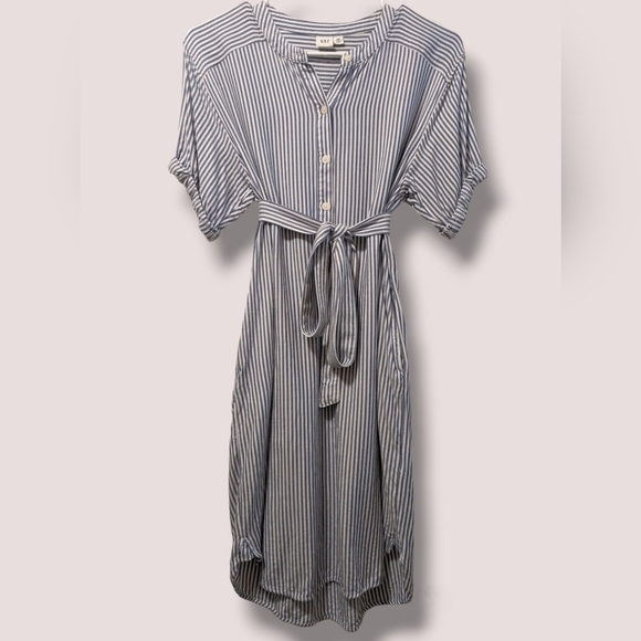 Gap Blue Striped Short Sleeve Belted Button-Up Midi Shirt Dress Preppy Nautical - Picture 1 of 11